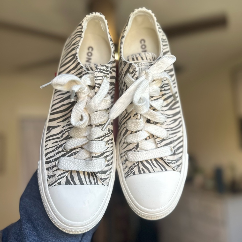 Zebra Print Platform Converse